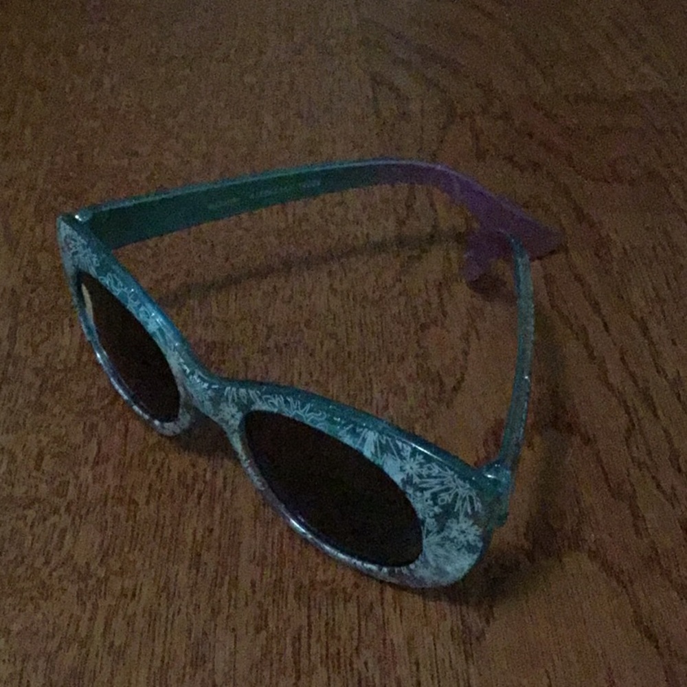 Blue Elsa sunglasses